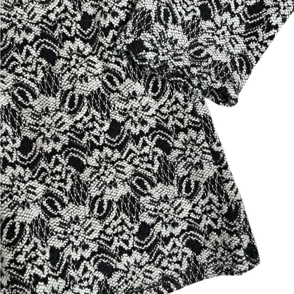 SUNDANCE Women's Black and White Patterned Blouse Size Small - Picture 7 of 9
